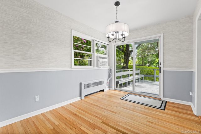 31 Old Farms Road, Poughkeepsie, NY 12603