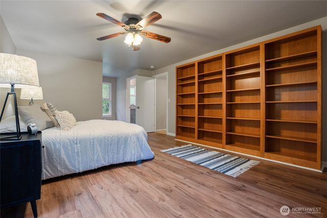 5735 SE Alpine Road, Olalla, WA 98359