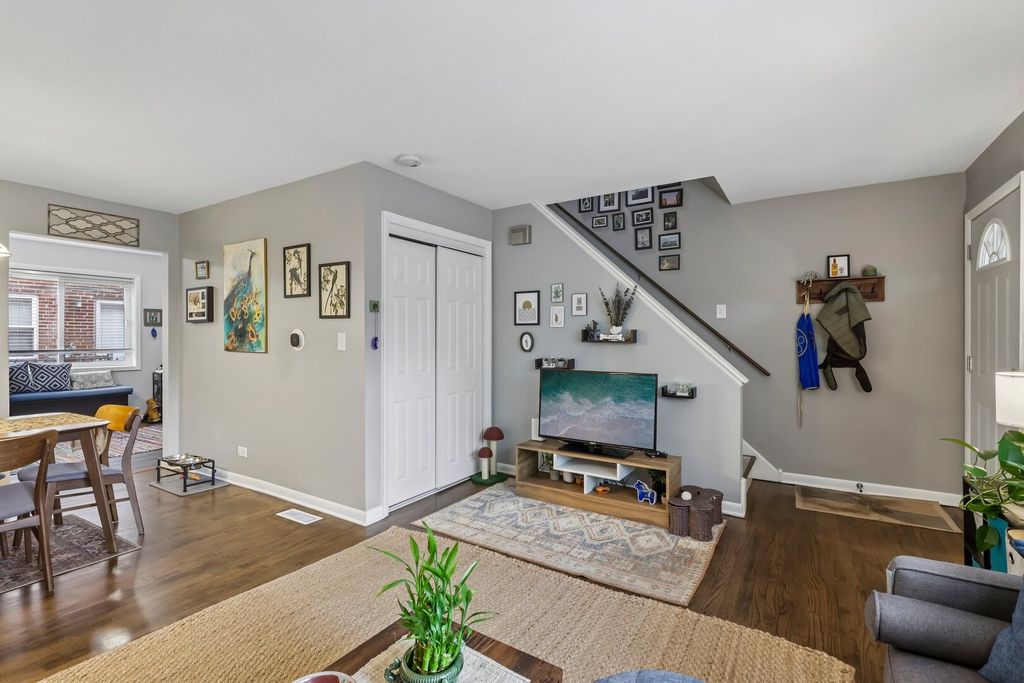 6306 N Hermitage Avenue E, Chicago, IL 60660 — photo 3