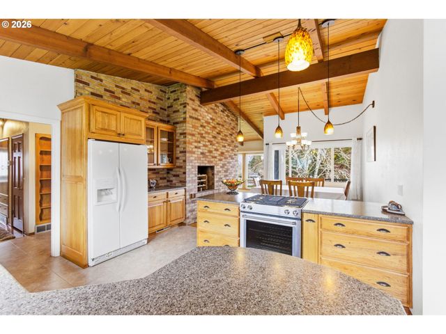 4064 S BARRETT St, Salem, OR 97302