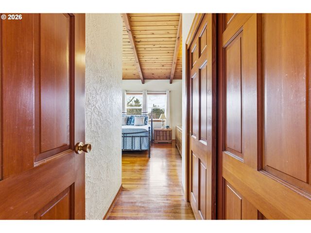 4064 S BARRETT St, Salem, OR 97302