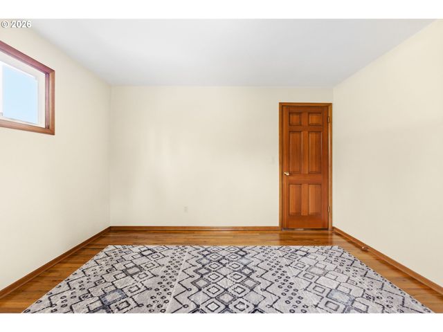 4064 S BARRETT St, Salem, OR 97302