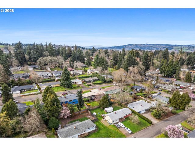 4064 S BARRETT St, Salem, OR 97302