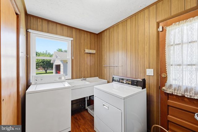 2277 GREENSBURG RD, Martinsburg, WV 25404