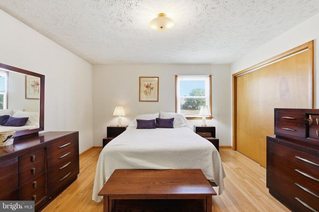2277 GREENSBURG RD, Martinsburg, WV 25404