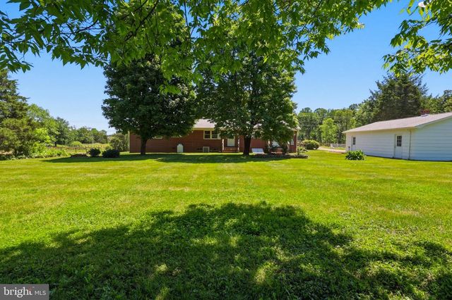 2277 GREENSBURG RD, Martinsburg, WV 25404