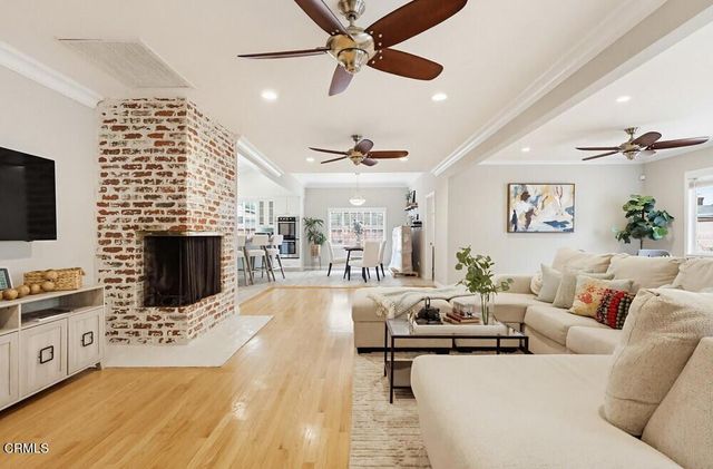 1115 W Briarcroft Road, Claremont, CA 91711