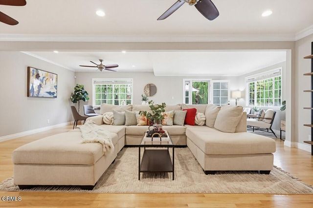 1115 W Briarcroft Road, Claremont, CA 91711