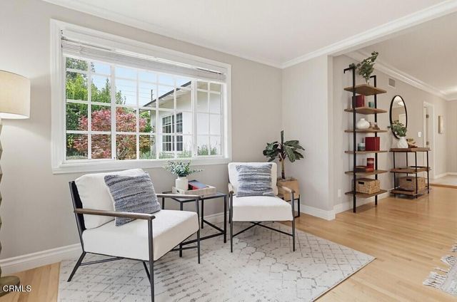 1115 W Briarcroft Road, Claremont, CA 91711
