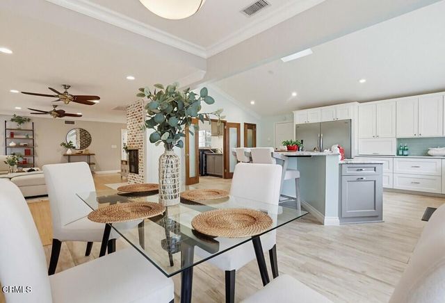 1115 W Briarcroft Road, Claremont, CA 91711