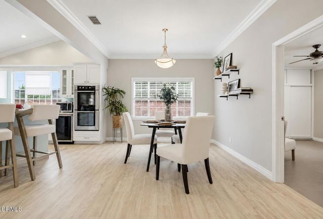 1115 W Briarcroft Road, Claremont, CA 91711