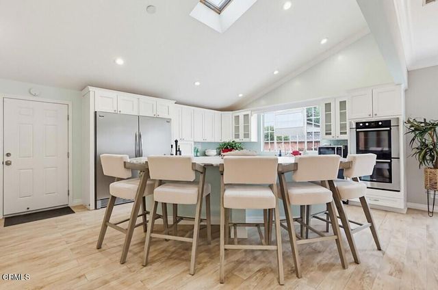 1115 W Briarcroft Road, Claremont, CA 91711