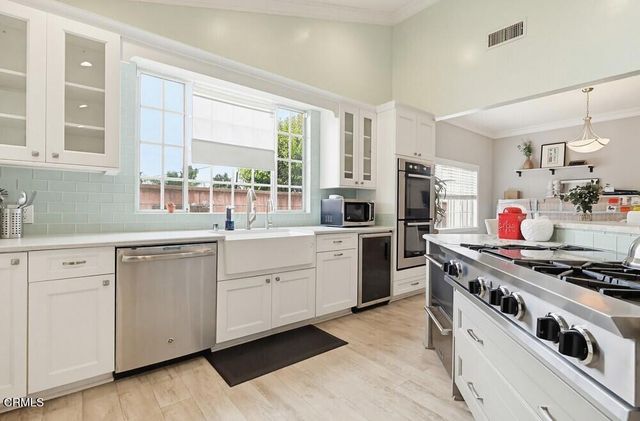 1115 W Briarcroft Road, Claremont, CA 91711