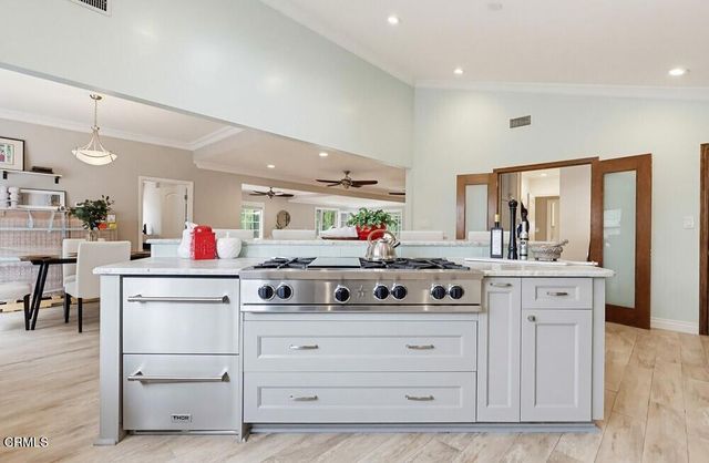 1115 W Briarcroft Road, Claremont, CA 91711