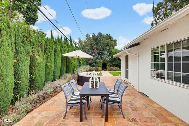 1115 W Briarcroft Road, Claremont, CA 91711
