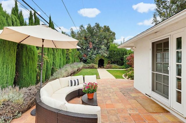 1115 W Briarcroft Road, Claremont, CA 91711