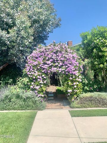 1115 W Briarcroft Road, Claremont, CA 91711