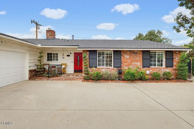 1115 W Briarcroft Road, Claremont, CA 91711