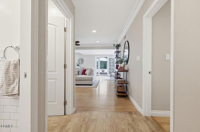 1115 W Briarcroft Road, Claremont, CA 91711