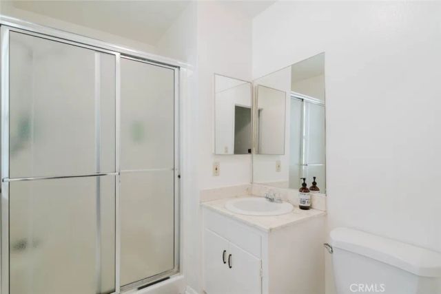 13853 Tucker Avenue, Sylmar, CA 91342