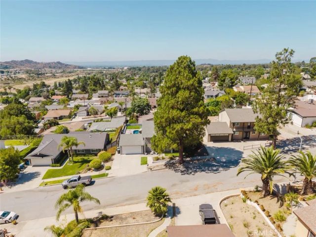13853 Tucker Avenue, Sylmar, CA 91342