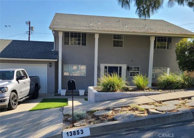 13853 Tucker Avenue, Sylmar, CA 91342
