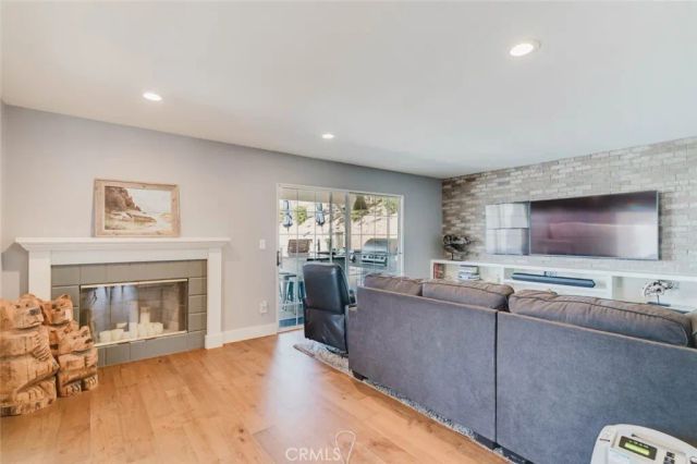 13853 Tucker Avenue, Sylmar, CA 91342