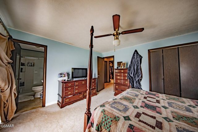 450 Cottage Way, Parrottsville, TN 37843