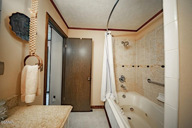 450 Cottage Way, Parrottsville, TN 37843