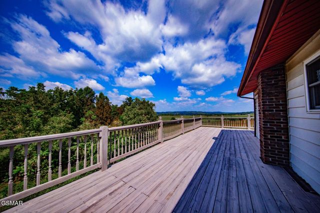 450 Cottage Way, Parrottsville, TN 37843