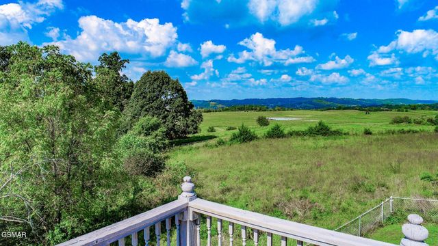 450 Cottage Way, Parrottsville, TN 37843