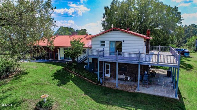 450 Cottage Way, Parrottsville, TN 37843