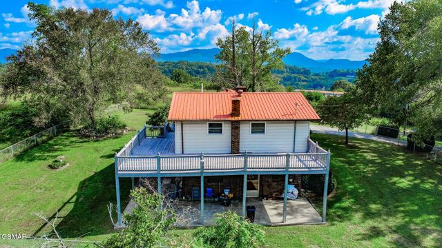 450 Cottage Way, Parrottsville, TN 37843