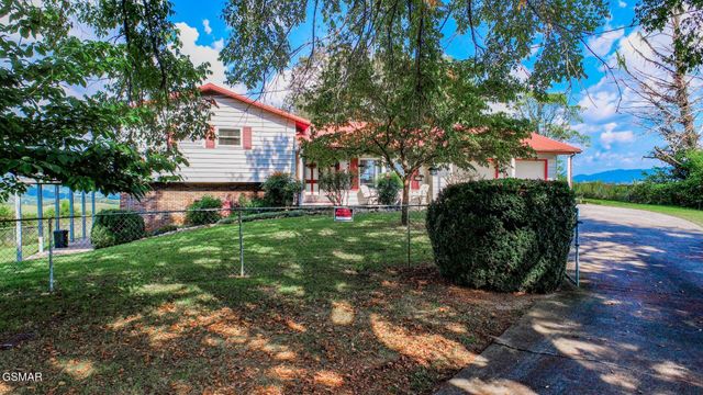 450 Cottage Way, Parrottsville, TN 37843