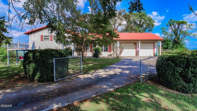 450 Cottage Way, Parrottsville, TN 37843