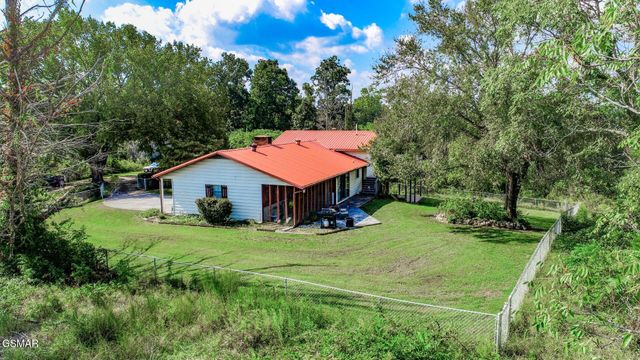 450 Cottage Way, Parrottsville, TN 37843