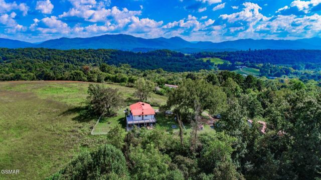 450 Cottage Way, Parrottsville, TN 37843