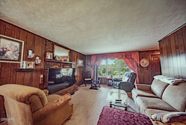 450 Cottage Way, Parrottsville, TN 37843