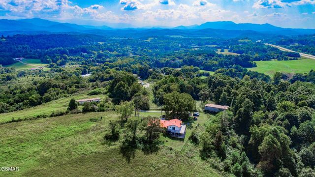 450 Cottage Way, Parrottsville, TN 37843