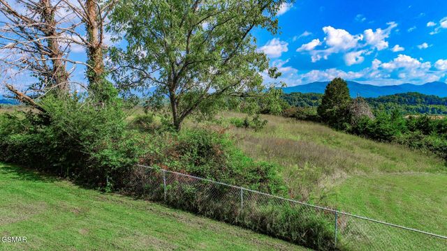 450 Cottage Way, Parrottsville, TN 37843