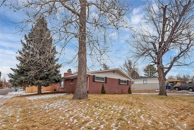 6710 S Foresthill Street, Littleton, CO 80120