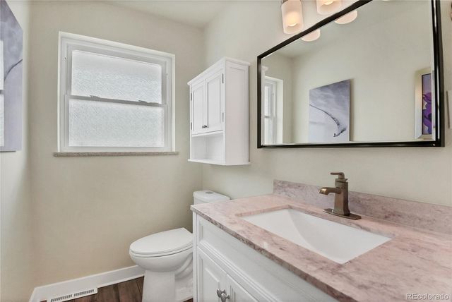 6710 S Foresthill Street, Littleton, CO 80120