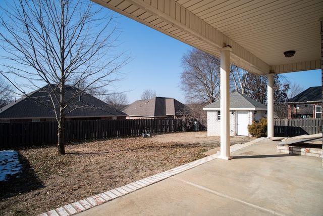 599 N Rocky Crossing, Fayetteville, AR 72704