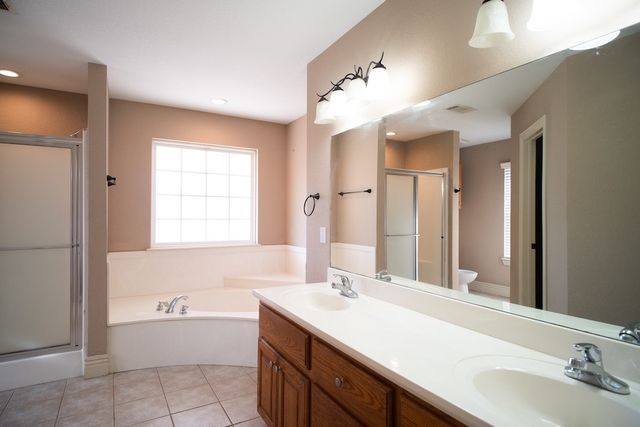 599 N Rocky Crossing, Fayetteville, AR 72704