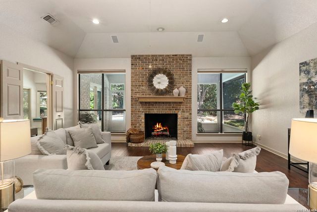 1611 Eagle Point, San Antonio, TX 78248