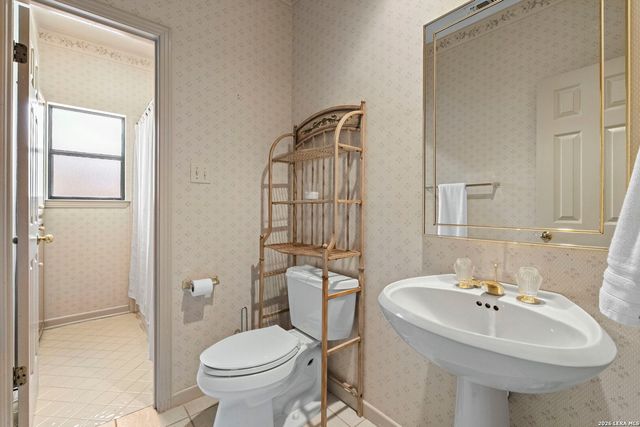 1611 Eagle Point, San Antonio, TX 78248