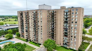 16400 N Park Dr 810, Southfield, MI 48075