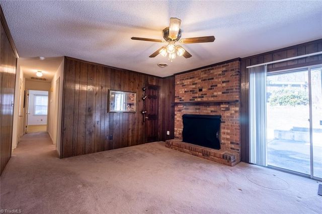 1055 Whispering Pines Drive, Kernersville, NC 27284