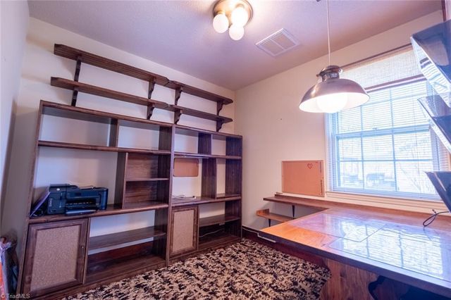 1055 Whispering Pines Drive, Kernersville, NC 27284