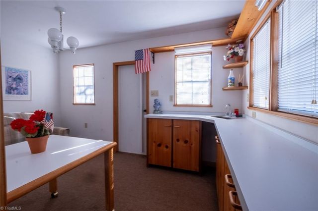 1055 Whispering Pines Drive, Kernersville, NC 27284